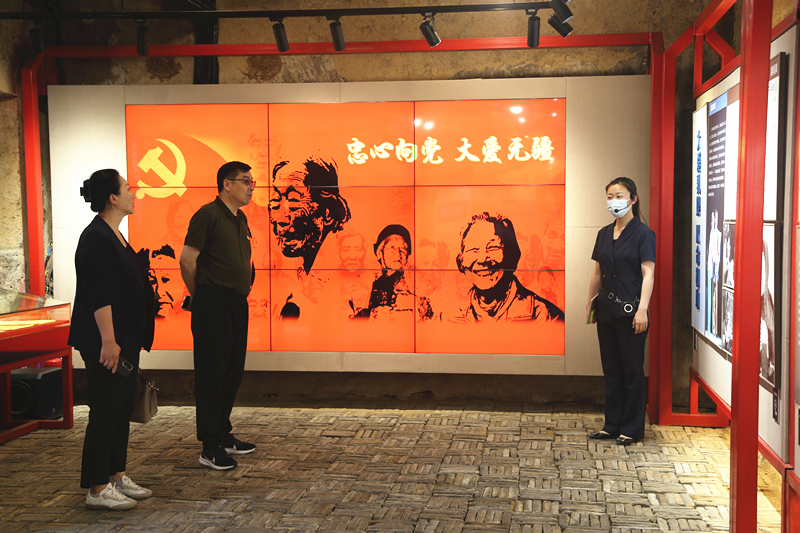 寻访红色凝心铸魂,传承红色锤炼品格——足球365直播网开展主题教育实践活动 寻访红色凝心铸魂,传承红色锤炼品格——足球365直播网开展主题教育实践活动