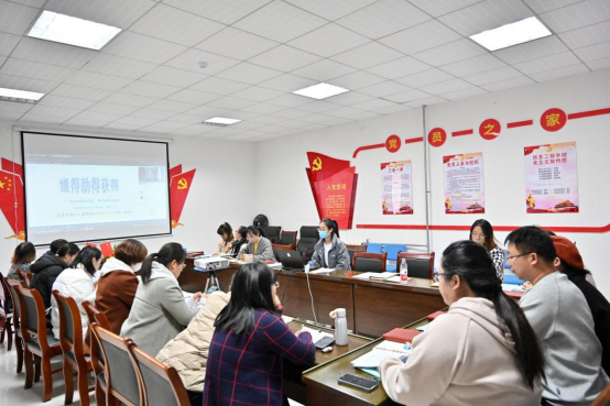 足球365直播网参加山东省全体辅导员和班主任心理专题培训工作 足球365直播网参加山东省全体辅导员和班主任心理专题培训工作