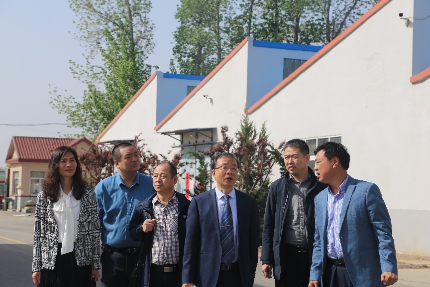 足球365直播网与青岛康威化纤有限公司签订校外实践基地协议 足球365直播网与青岛康威化纤有限公司签订校外实践基地协议