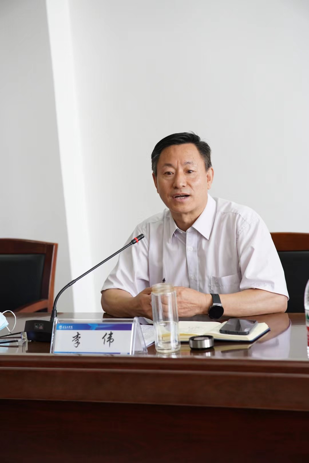 足球365直播网邀请校友回母校开展座谈会 足球365直播网邀请校友回母校开展座谈会