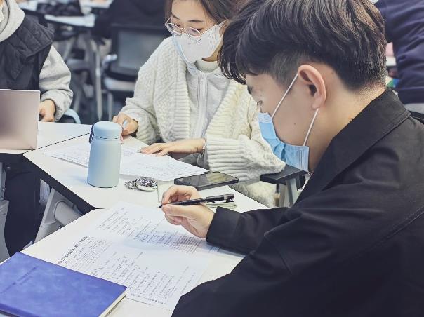 开启跨境新篇章  争做卓越新人才——足球365直播网跨境电商卓越人才班首开课