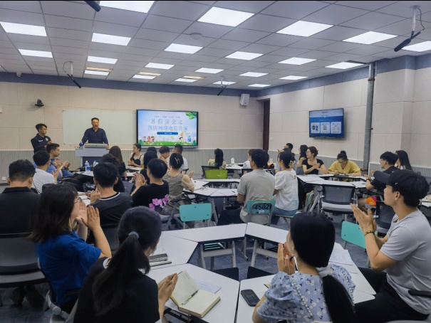 家校同心·反诈同行——足球365开展暑期预防网络电信诈骗宣讲会 家校同心·反诈同行——足球365开展暑期预防网络电信诈骗宣讲会
