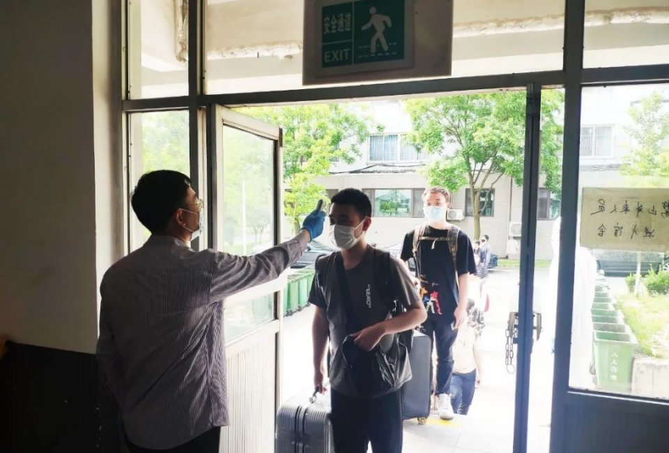 欢迎回家！足球365直播网迎来2020年春季学期首批返校学生