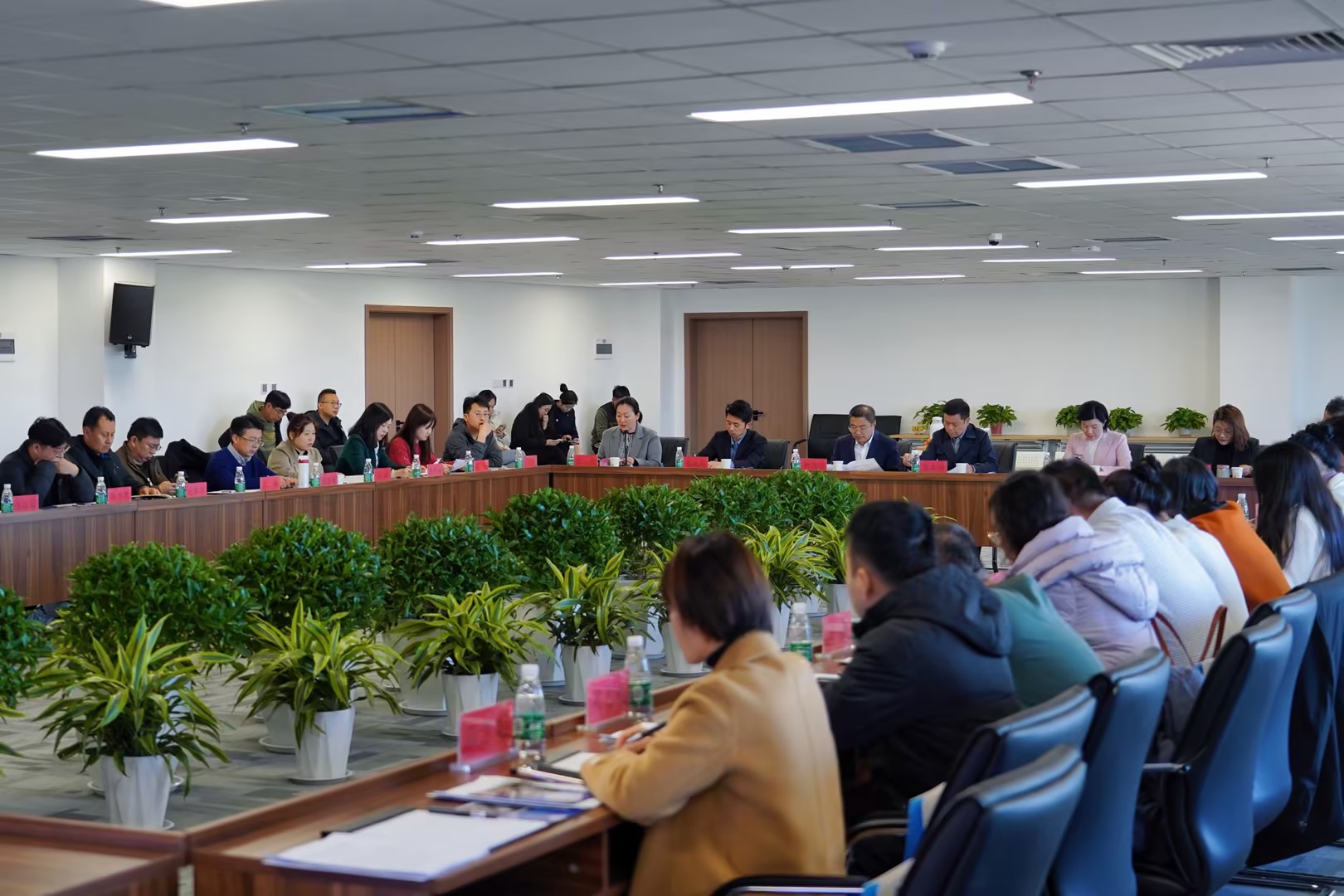 足球365直播网成功举办青岛社科青年联盟教育研究和校地融合组2023年学术座谈会 足球365直播网成功举办青岛社科青年联盟教育研究和校地融合组2023年学术座谈会