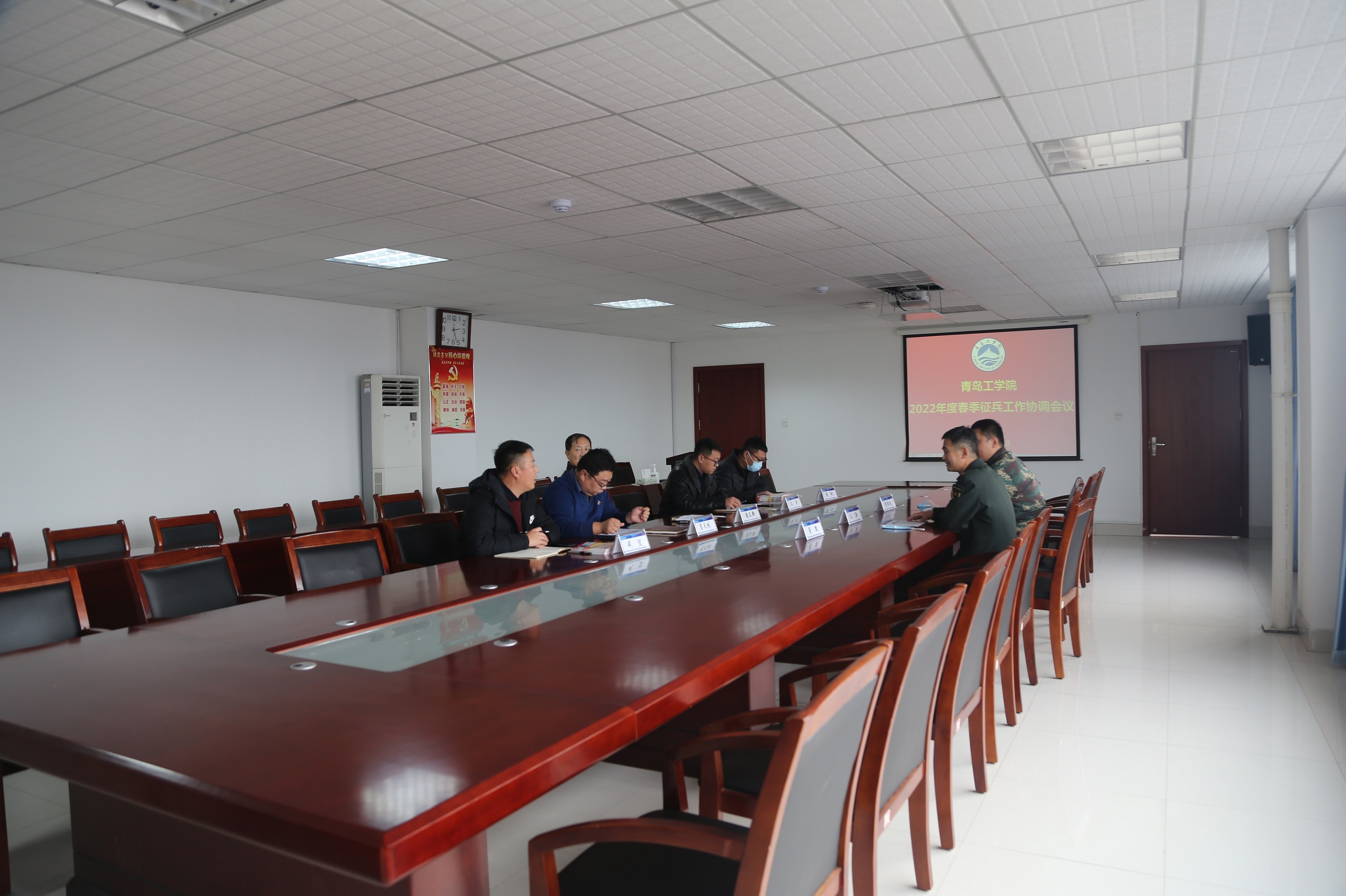 胶州市人民武装部到足球365调研征兵工作 胶州市人民武装部到足球365调研征兵工作