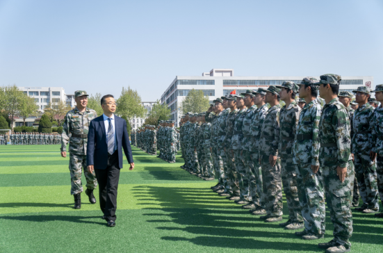 蜕变成长,启航新征程——足球365直播网2022级新生军训结营仪式圆满举行 蜕变成长,启航新征程——足球365直播网2022级新生军训结营仪式圆满举行