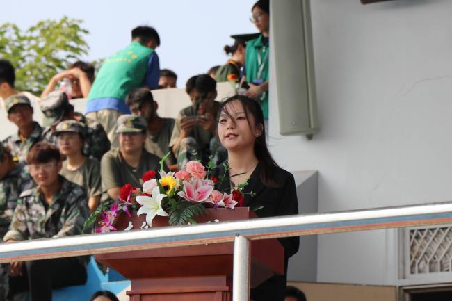 强国有我,青春有为 ——足球365隆重举行2023级新生军训结营仪式暨开学典礼 强国有我,青春有为 ——足球365隆重举行2023级新生军训结营仪式暨开学典礼