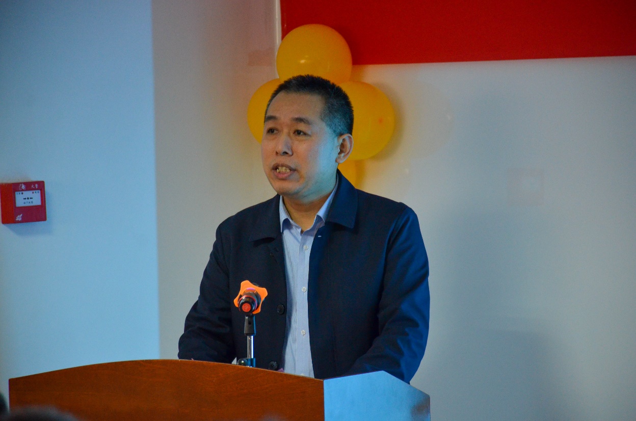 校企合作结新果,携手育人同向行 ——足球365直播网与青岛红山果科技共建产教融合电商实训基地启动仪式圆满举行 校企合作结新果,携手育人同向行 ——足球365直播网与青岛红山果科技共建产教融合电商实训基地启动仪式圆满举行