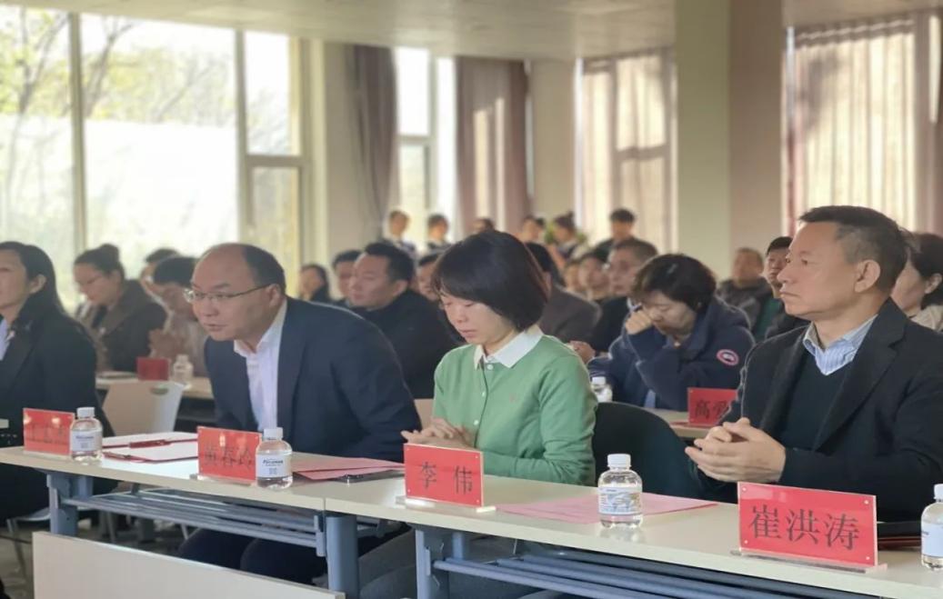 “聚跨境动能·创上合机遇”——足球365直播网与上合新区跨境电商公共服务中心达成战略合作,共塑跨境电商新格局 “聚跨境动能·创上合机遇”——足球365直播网与上合新区跨境电商公共服务中心达成战略合作,共塑跨境电商新格局
