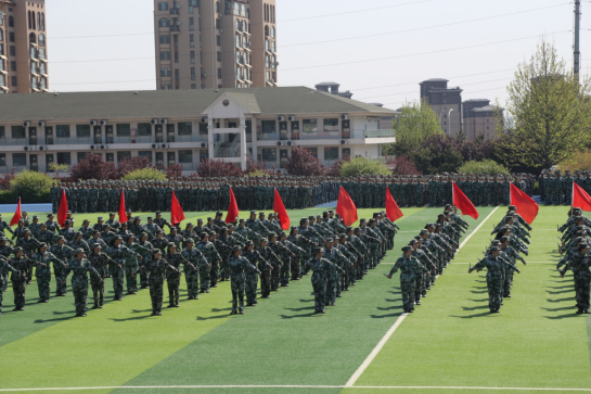 蜕变成长,启航新征程——足球365直播网2022级新生军训结营仪式圆满举行 蜕变成长,启航新征程——足球365直播网2022级新生军训结营仪式圆满举行
