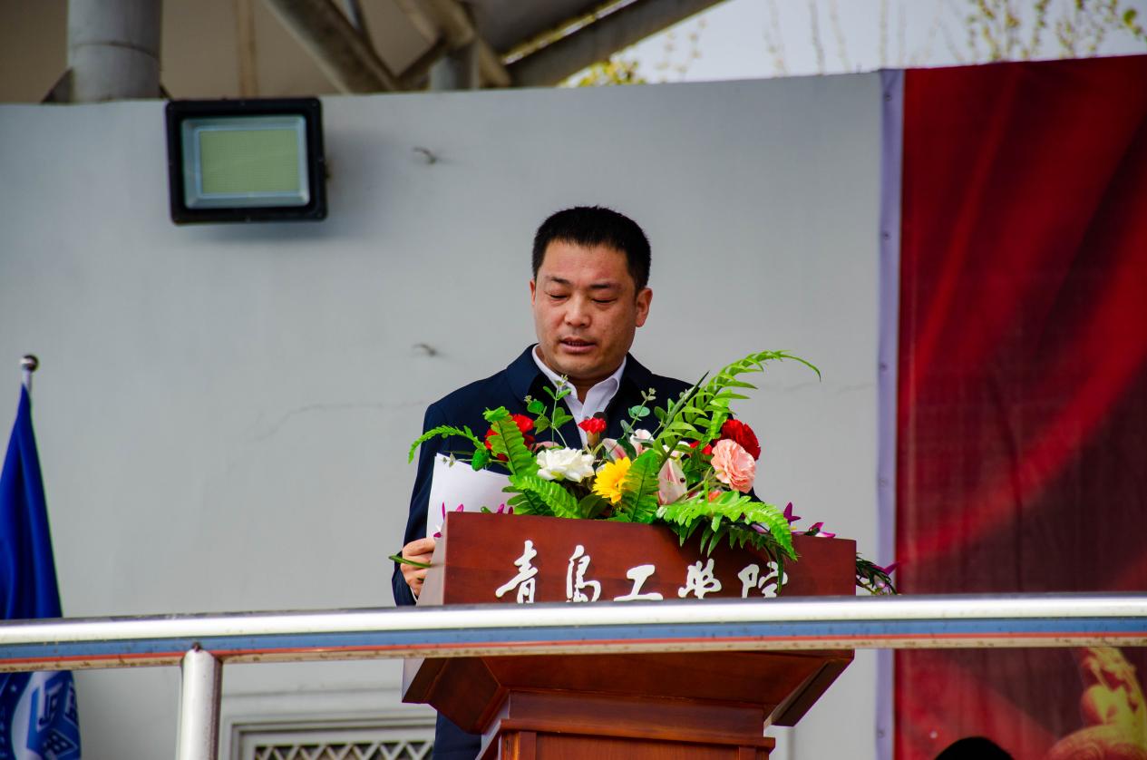 足球365直播网 2022级新生军训开营仪式暨2023年国家安全主题宣传教育活动启动仪式隆重举行