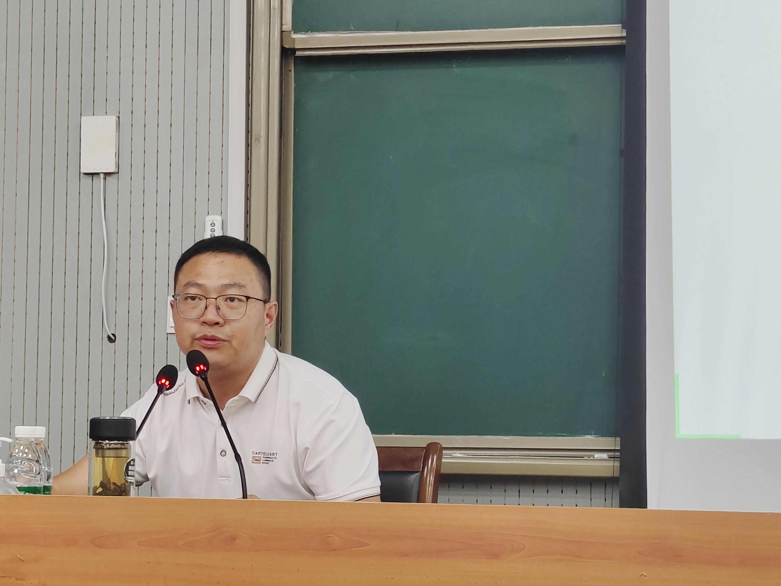 专家教授讲座系列-名师指路,事半功倍足球365直播网2023-2024学年第一学期全体教职工讲座 专家教授讲座系列-名师指路,事半功倍足球365直播网2023-2024学年第一学期全体教职工讲座