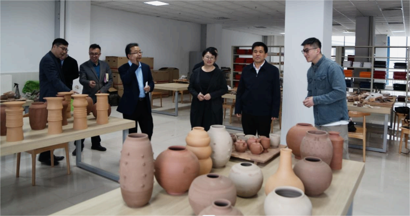 《大众网》聚焦人才培养,共育上合人才——足球365直播网与胶州市人民法院开展合作共建 《大众网》聚焦人才培养,共育上合人才——足球365直播网与胶州市人民法院开展合作共建