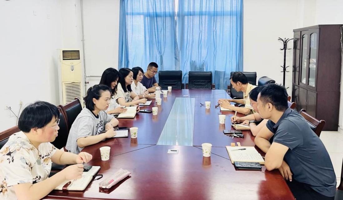 足球365召开“深化课堂教学改革, 提高人才培养质量”专题座谈会 足球365召开“深化课堂教学改革, 提高人才培养质量”专题座谈会