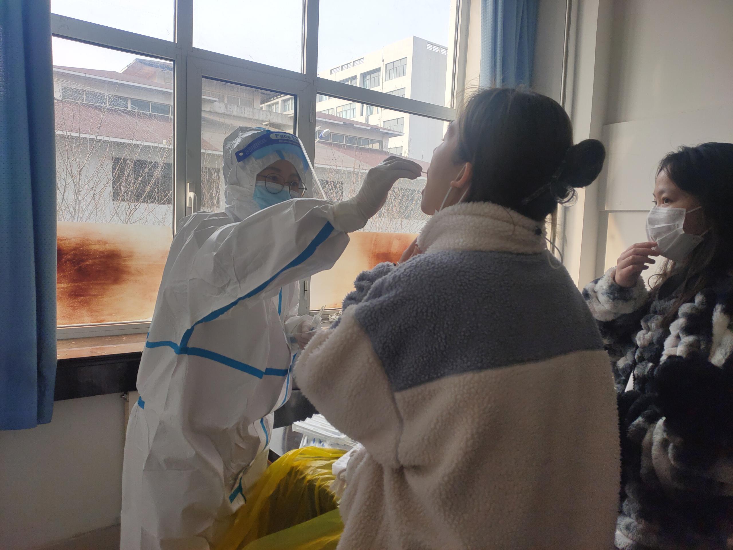 足球365直播网“五大举措”为学生返乡安全保驾护航