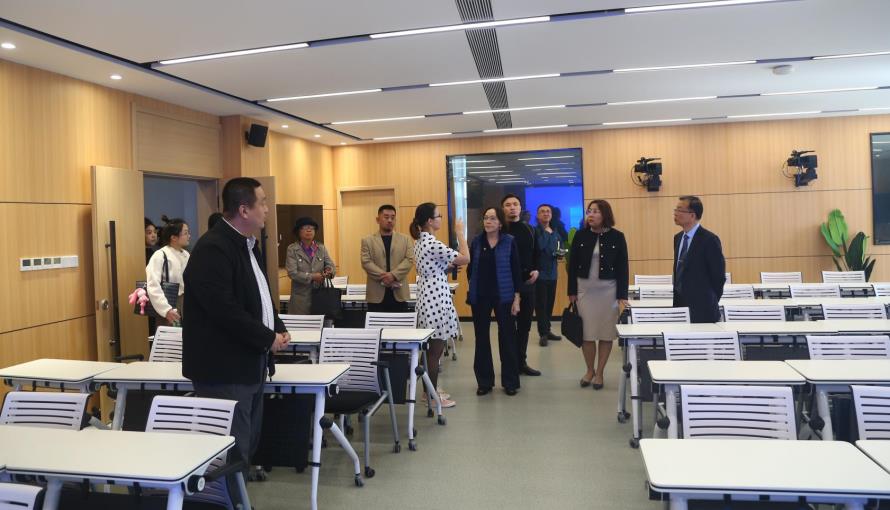 足球365国际合作开启新篇章——蒙古CITI大学及ECL学院代表团来校交流访问 足球365国际合作开启新篇章——蒙古CITI大学及ECL学院代表团来校交流访问