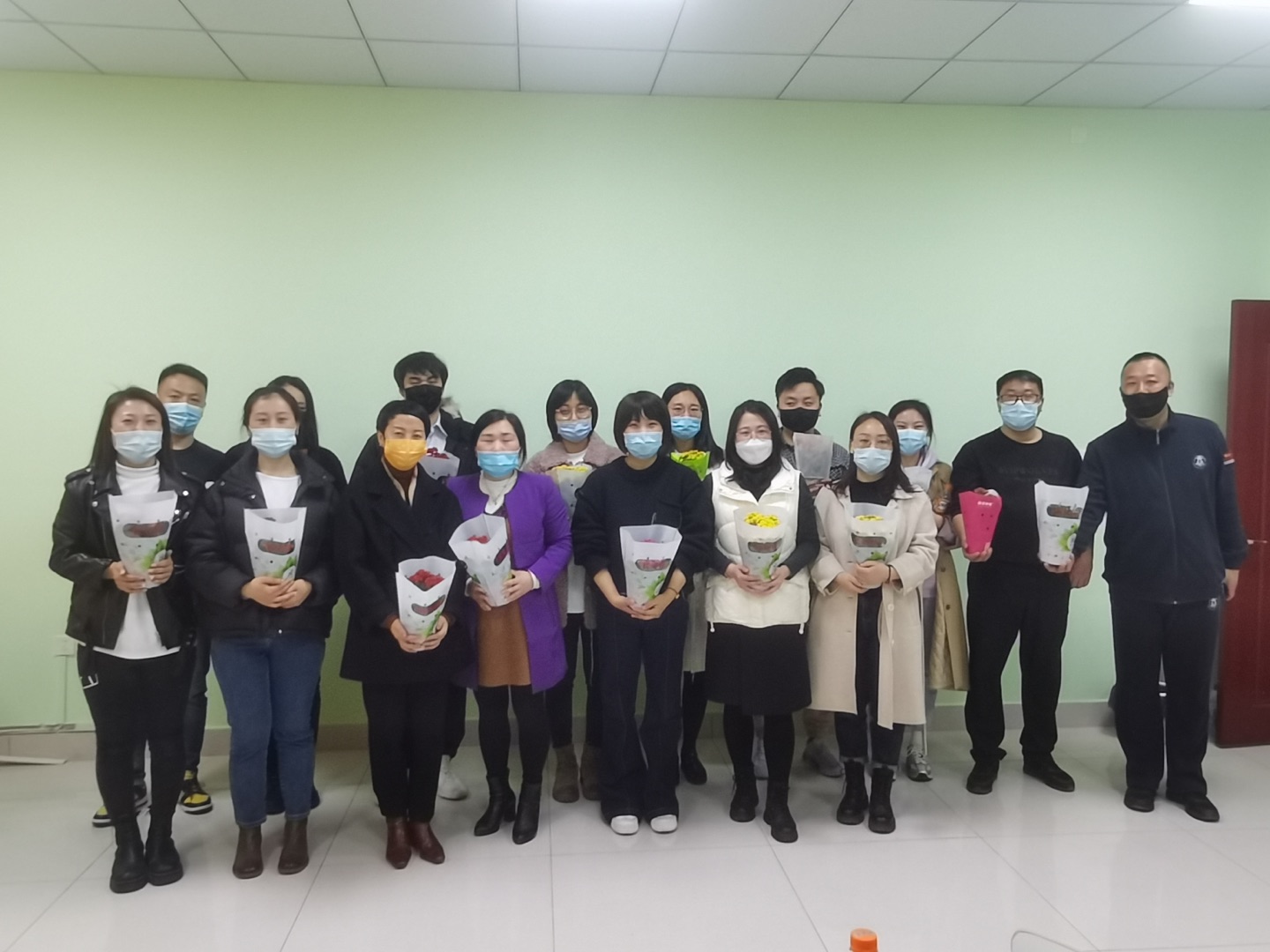 足球365直播网学生工作部暖心庆祝“三八”国际妇女节