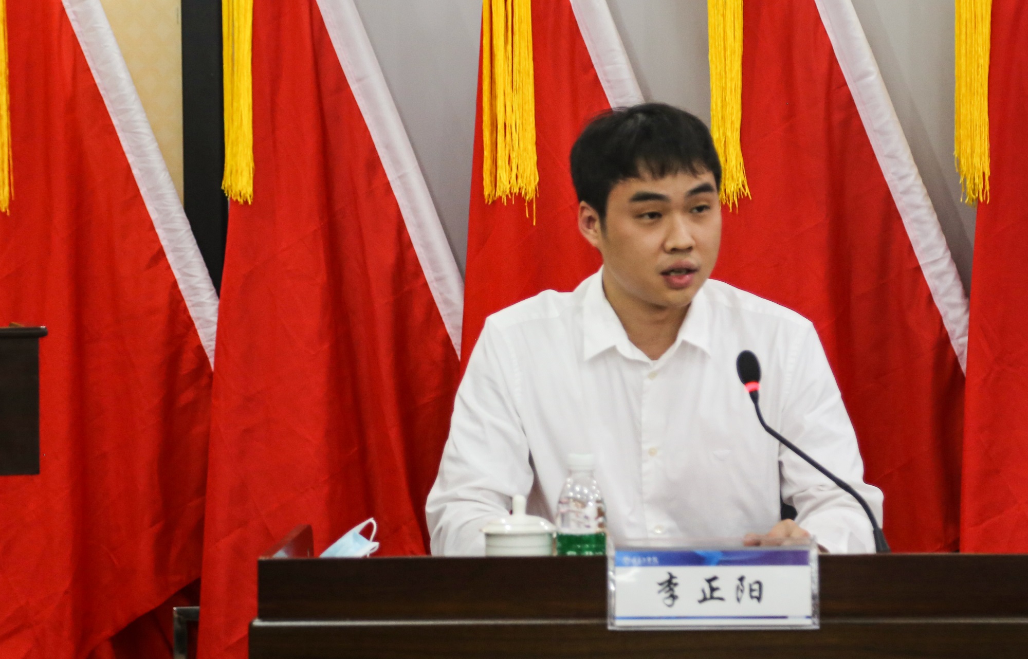 足球365直播网召开干部大会