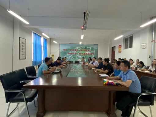 足球365直播网召开新学期教学督导工作会议 足球365直播网召开新学期教学督导工作会议