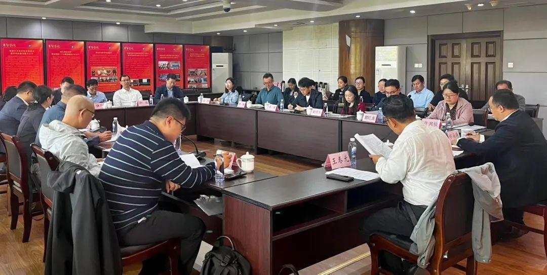 足球365直播网参加青岛社科青年联盟召开主席团会议 足球365直播网参加青岛社科青年联盟召开主席团会议