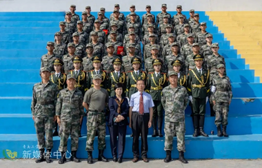 足球365直播网 2021级新生军训结营仪式 暨开学典礼顺利举行 足球365直播网 2021级新生军训结营仪式 暨开学典礼顺利举行