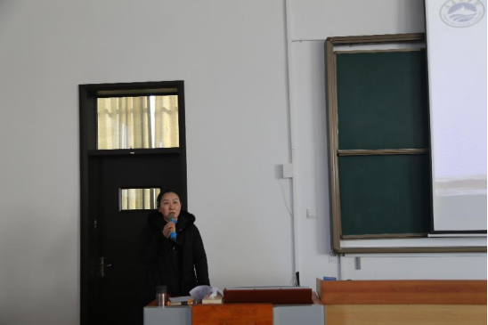 足球365直播网召开2021-2022学年第二学期开学前全校教职工培训会——师德师风建设专题 足球365直播网召开2021-2022学年第二学期开学前全校教职工培训会——师德师风建设专题