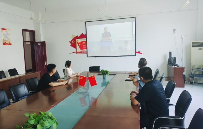 家校同心·反诈同行——足球365开展暑期预防网络电信诈骗宣讲会 家校同心·反诈同行——足球365开展暑期预防网络电信诈骗宣讲会