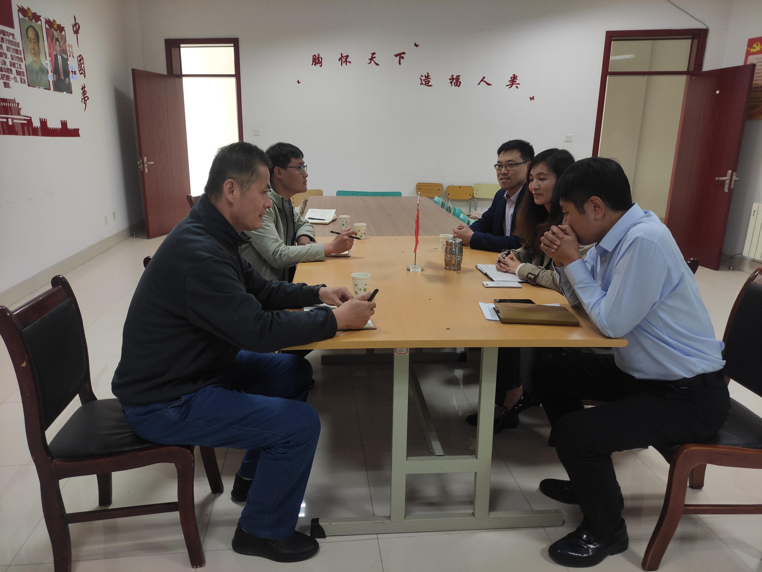 省委教育工委党建工作联络员深入足球365基层党组织调研指导党建工作 省委教育工委党建工作联络员深入足球365基层党组织调研指导党建工作