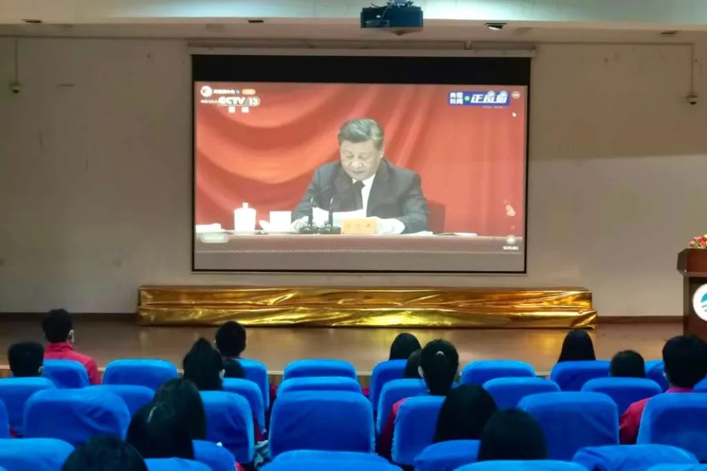 牢记叮嘱 砥砺前行 ——足球365师生学习、热议习近平主席在庆祝中国共产主义青年团成立100周年大会上的重要讲话精神 牢记叮嘱 砥砺前行 ——足球365师生学习、热议习近平主席在庆祝中国共产主义青年团成立100周年大会上的重要讲话精神